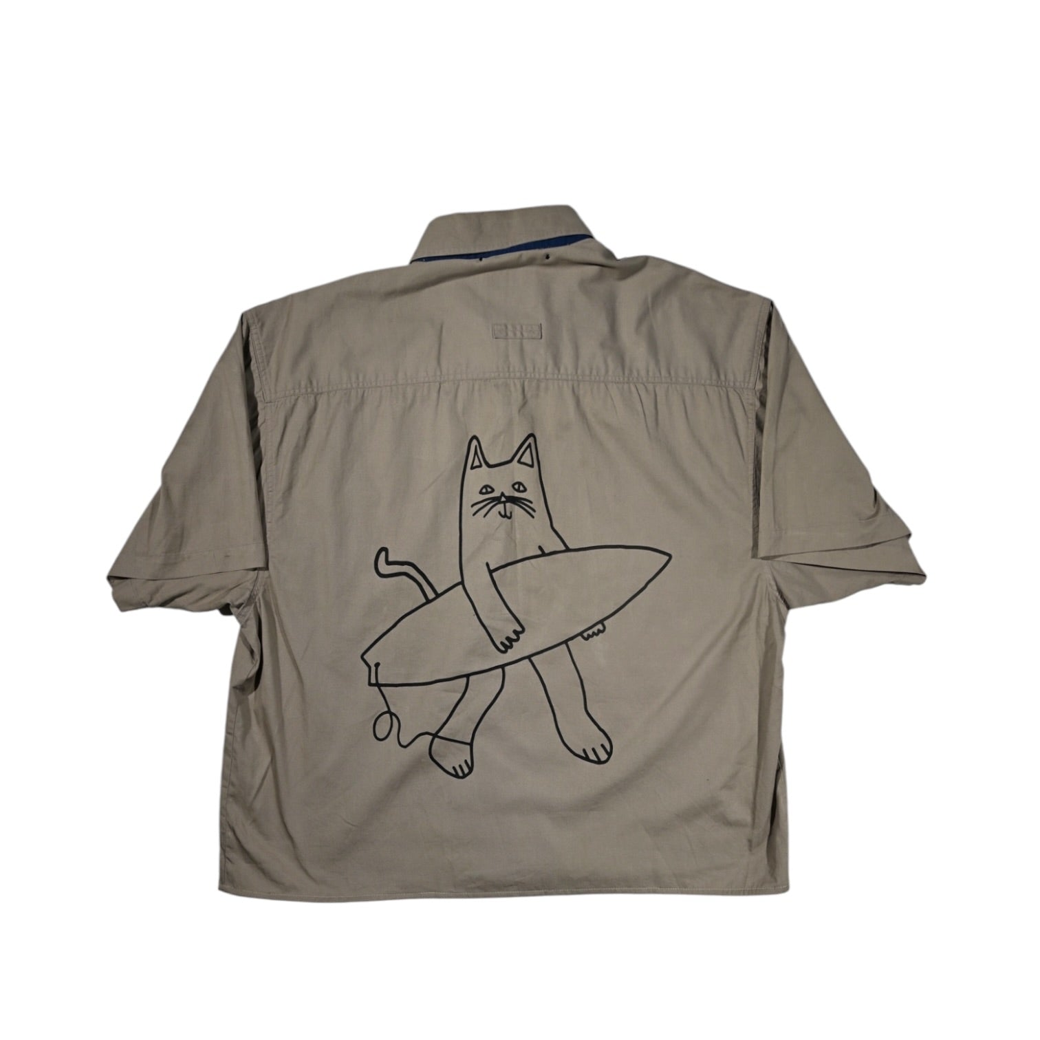 ,,Surfing cat” Shirt